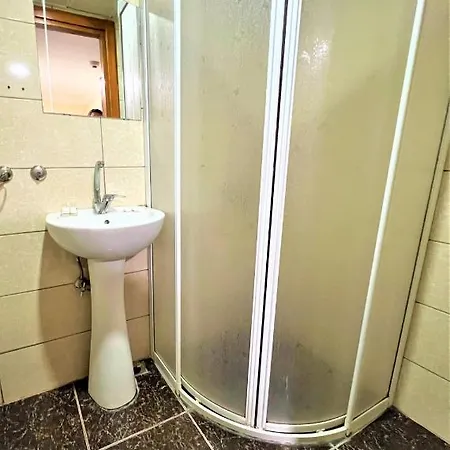 Hostel Viva Yenikapi - *