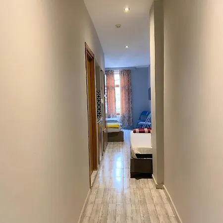 Mayata Pera *
