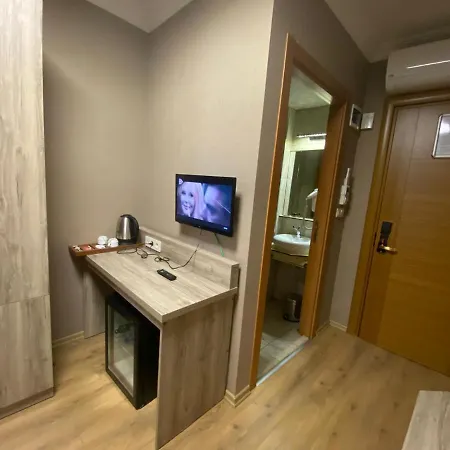 Hotel Golden Lounge 3*