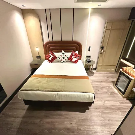 Edition Old 4*