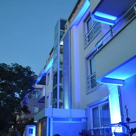 Island Hotel 2*