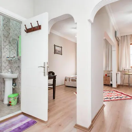 Balat Aparthotel 2*