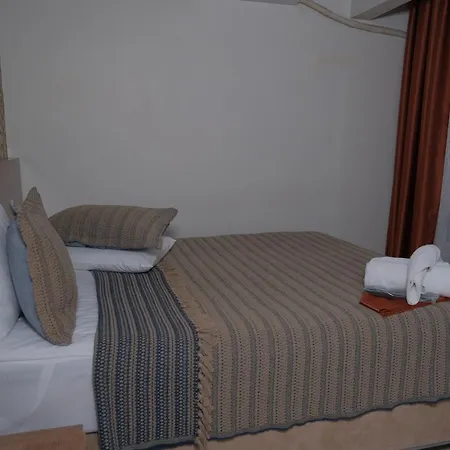 Sufra Aparthotel 2*