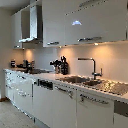 Daire Bright 3 Bedroom & 2 Bath In Mashattan Residence, Maslak Sariyer *