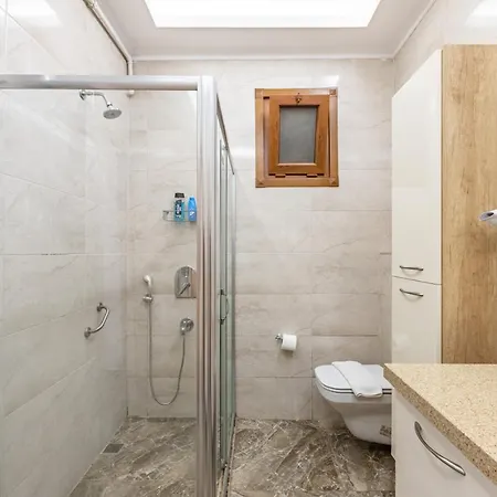 شقة Sleek And Central Flat In Nisantasi