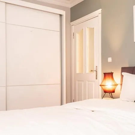 Fascinating Near Nisantasi And Trendy Attractions In Besiktas Apartment *