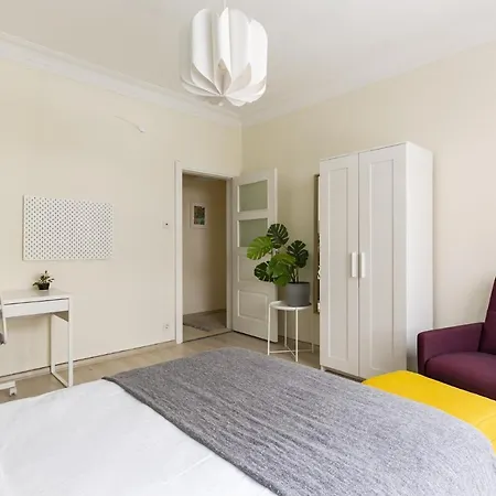Superb Flat With Central Location In Nisantasi