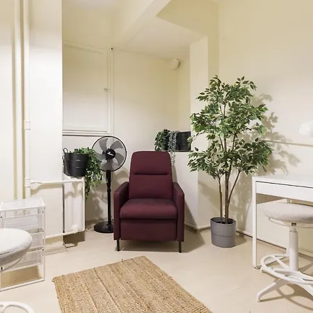 Superb Flat With Central Location In Nisantasi Apartment