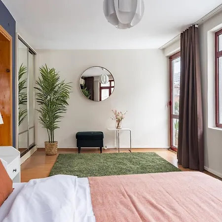 Appartement Central Flat With Balcony And Terrace In Sisli