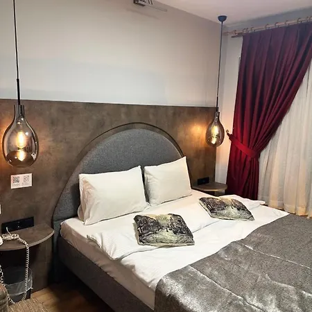 Hotel Corner Hot