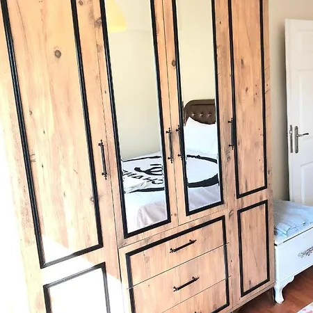 Apartment Demirtas House *