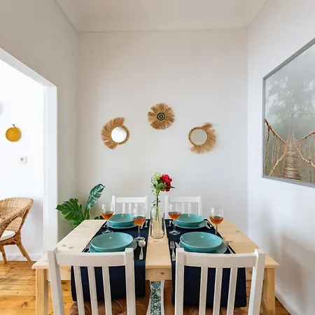 Colorful Flat With Excellent Location Near Trendy Attractions In Kadikoy *