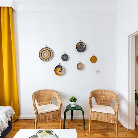 Apartment Colorful Flat With Excellent Location Near Trendy Attractions In Kadikoy *