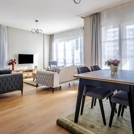 Flat With Balcony In Umraniye اسطنبول