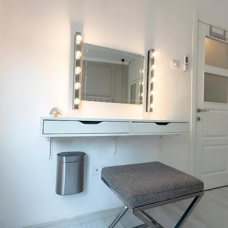 Lovely Ezgi's In Nisantasi Apartment Istanbul