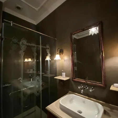 Aslan Apartment