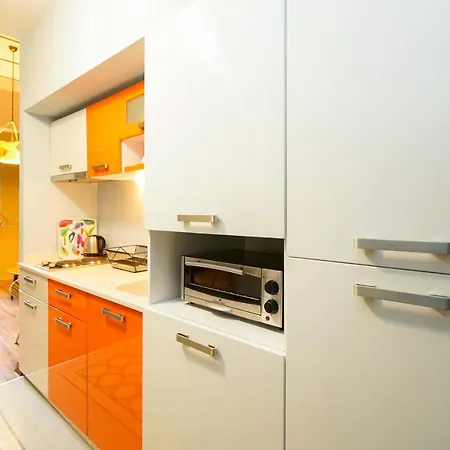 Apartment Babel *