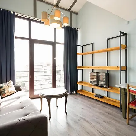 Babel Apartment