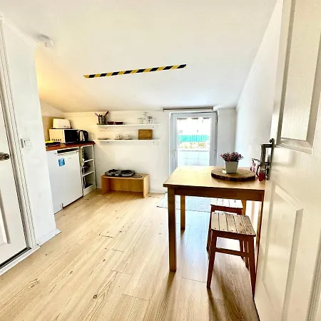 Aram Galata Suites Apartment