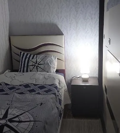 Apartment Beylikduzu Huzurlu Aile Yasam Sitesi Ful Donanimli Ev *