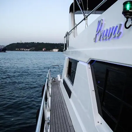 Pruva Yacht *