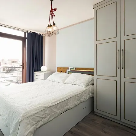 Babel Apartment *
