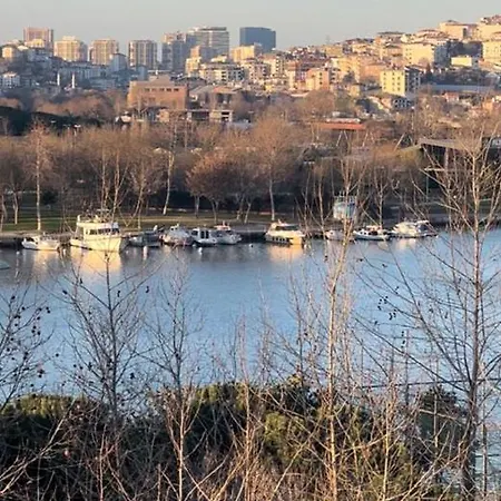Deluxe Golden Horn Apartment *