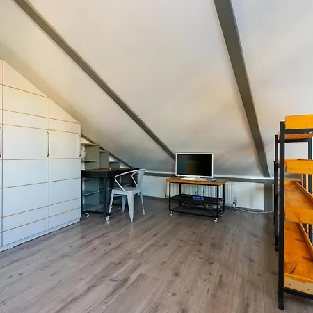 Babel Apartment *