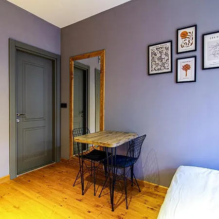 Sleek Studio Flat Close To Kennedy Avenue In Fatih *