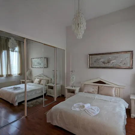 Apartment Big & Stylish 4-bedroom Duplex In The Center Of Sisli