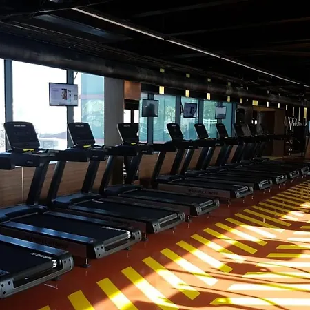 Hotell La Quinta By Wyndham Gunesli 5*