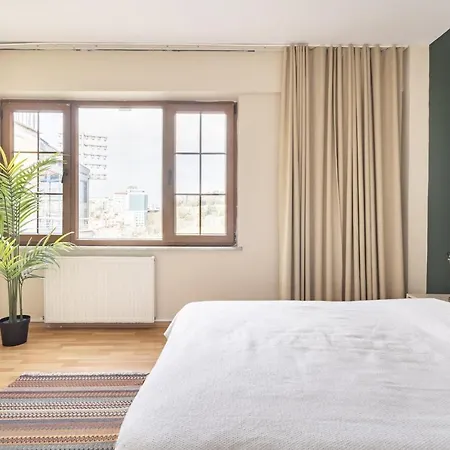 Flat Close To Taksim Square In Beyoglu Apartment *