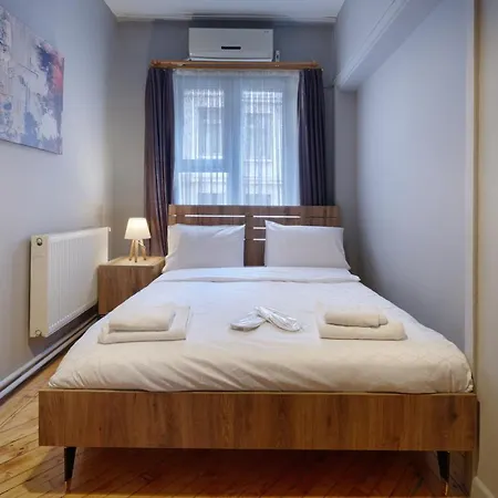 Marvelous 4 Bedroom / Perfect Location