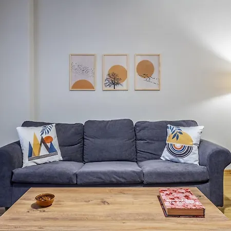 Flat Near Shopping Malls In Kagithane
