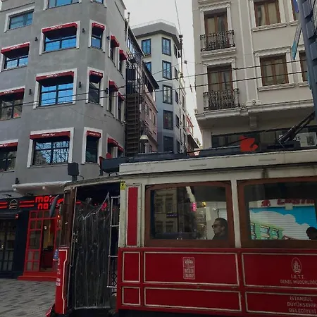 Li Pera Hotel