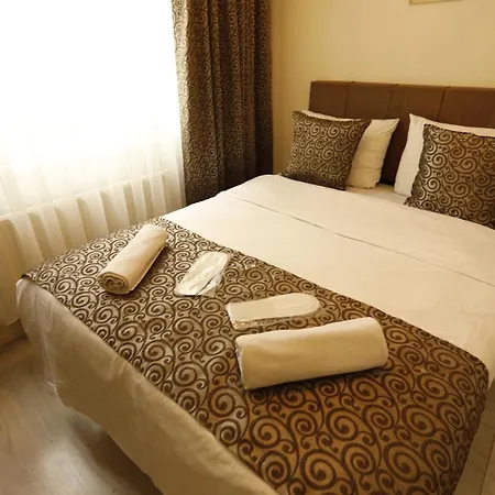 61 Aparthotel 2*