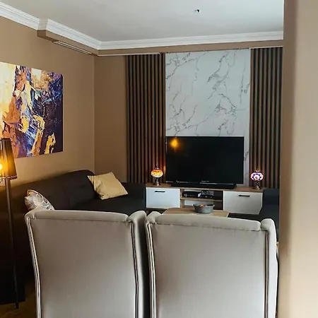 Apartment Sisli Osmanbey Taksim Large Terrace, Quietness And Space *