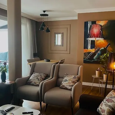 Apartment Sisli Osmanbey Taksim Large Terrace, Quietness And Space