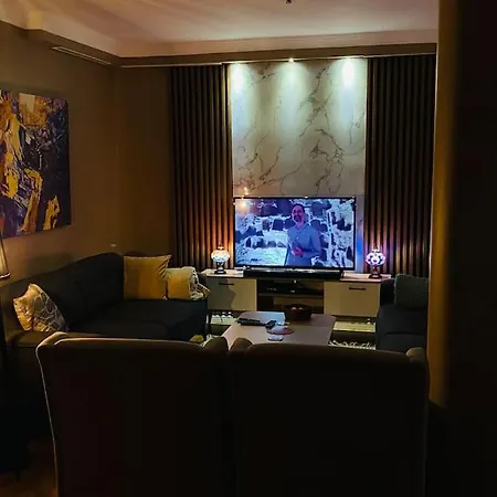 Apartment Sisli Osmanbey Taksim Large Terrace, Quietness And Space *