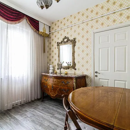 Lovely Flat In Cihangir Near Public Transportation Apartment Istanbul