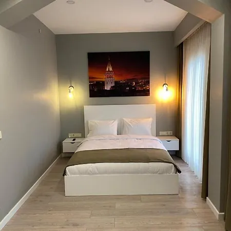 Li Pera Hotel