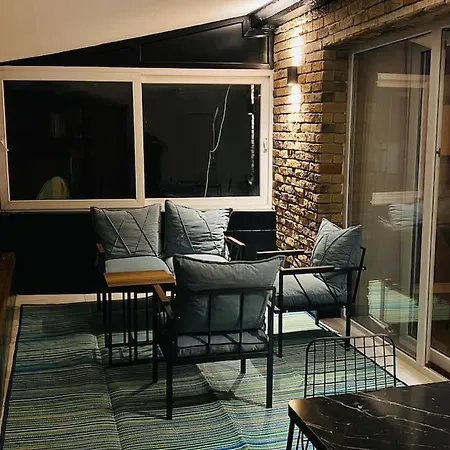 Sisli Osmanbey Taksim Large Terrace, Quietness And Space Istanbul