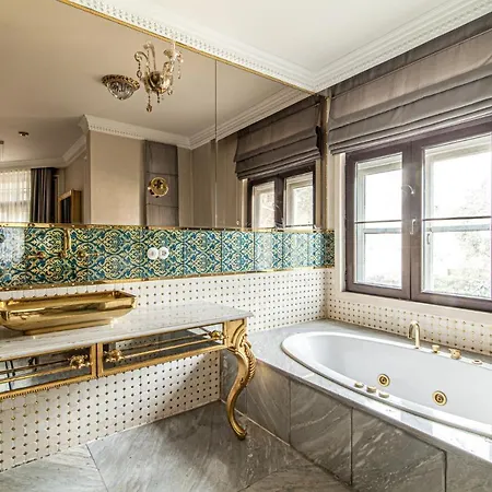 Stylish Studio In Historic Mansion In Beylerbeyi Daire