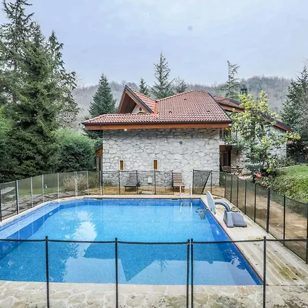 Villa Spacious Private With Pool In Sile Ahmetli