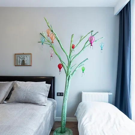 Outlet Karsisinda Harika Bir Daire Tn3 * Istanbul