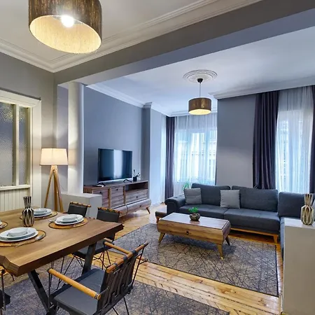 Marvelous 4 Bedroom / Perfect Location * Istanbul