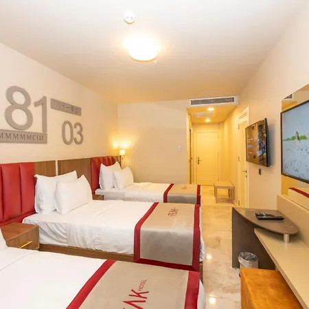 Ramada By Wyndham Pera Taksim Hotel Istambul