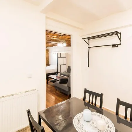 Beautiful 1 Bedroom Apt Wac 400 Meters Taksim Square Innv34004 * Estambul