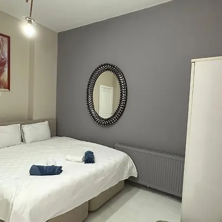 Family House At The Taksim Square Apartment *