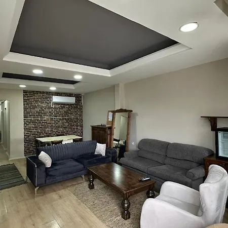 Family House At The Taksim Square Apartment